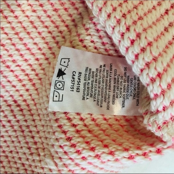 🔥SALE🔥 Andrew Marc Performance pink hoodie top medium NWT - Picture 6 of 6